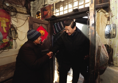 ��(x��)��ƽ����Ȫ�P(gu��n)�(zh��n)�����yȺ���Ƙs��ҿ�����29����30������(x��)��ƽ�ڸ�ƽ�h����ο��(w��n)���yȺ�������A��ӛ�� �m�t�� �z