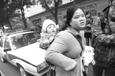 ��8��10���ؑc�֘��ٰ��������ε�(y��ng)����������(d��)�Ա�������8���µĺ��Ӝ�(zh��n)���� ������̫С��δ���M(j��n)�뷨ͥ���D/CFP