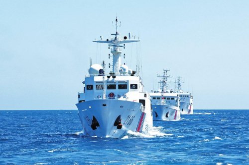 中國(guó)海警局首次組織編隊(duì)演練 2機(jī)4船高效協(xié)同