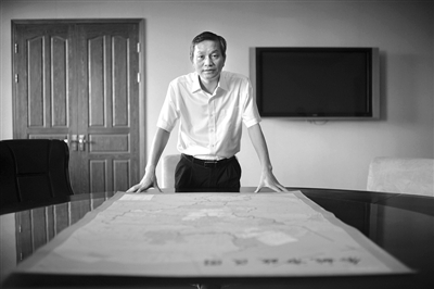 昨日,余姚市委書記毛宏芳接受本報獨家專訪。新京報記者 吳江 攝