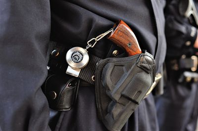 �����M��2200�����Ѳ߉6���܇(ch��)վ