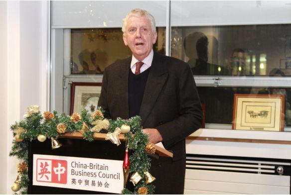 英國前首相撒切爾夫人私人秘書、英國議會(huì)上院議員查爾斯·鮑威爾