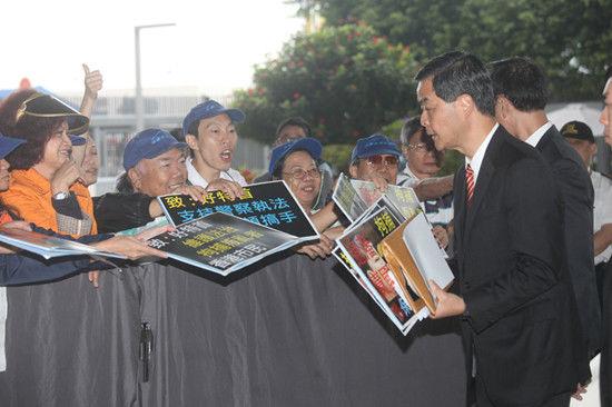 �����������Ӣ���ܡ�ͦ����(zh��)�������������D��