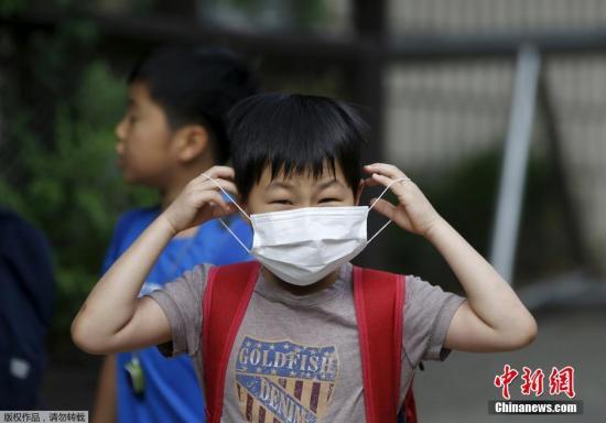 韓上調(diào)MERS疫情級別為“嚴重” 商店口罩被搶空