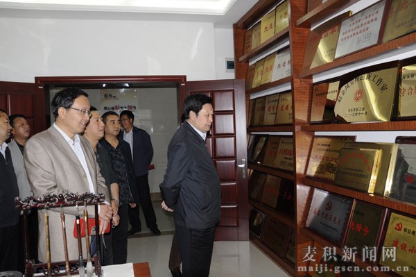 在橋南家居建材城有限公司調研 在橋南家居建材城有限公司調研