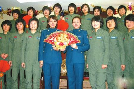 ��10Ů�w�ІT����������rײ�řC����������ʧ��