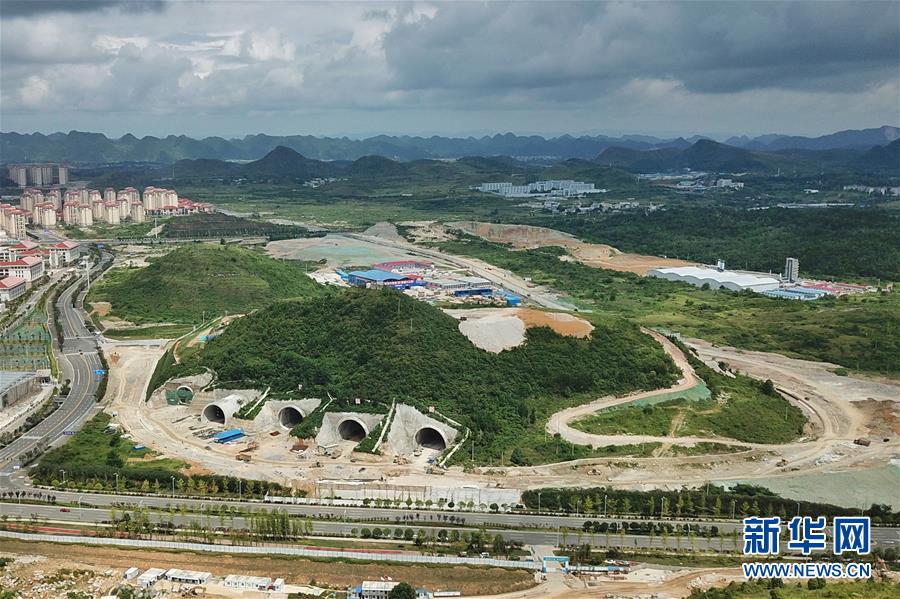 ���󽭱������������L����(j��ng)��(j��)���Ĉ�������Aȫý�^�l���D�Ļ��ӣ���5���p�����^�f��ɽ���������Ƅ��L����(j��ng)��(j��)���l(f��)չ���u 