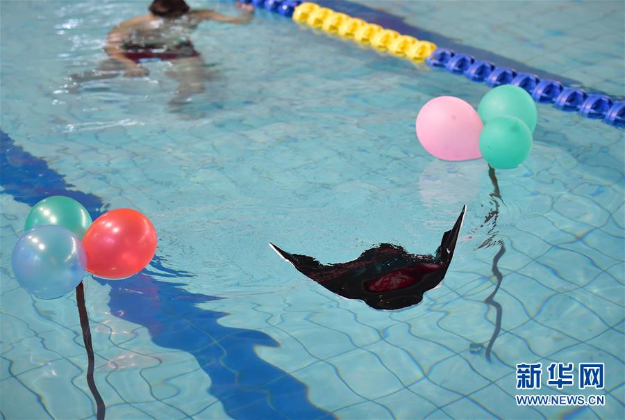 (科技)(2)仿生蝠鲼潛航器在西安研制成功