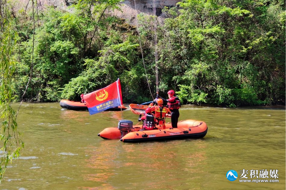 4ad69487db0ddb978ac51130964e0de